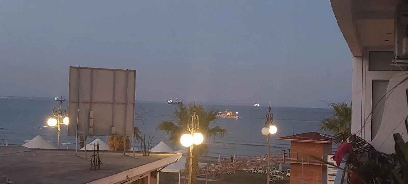 לרנקה Paradise By The Sea דירה