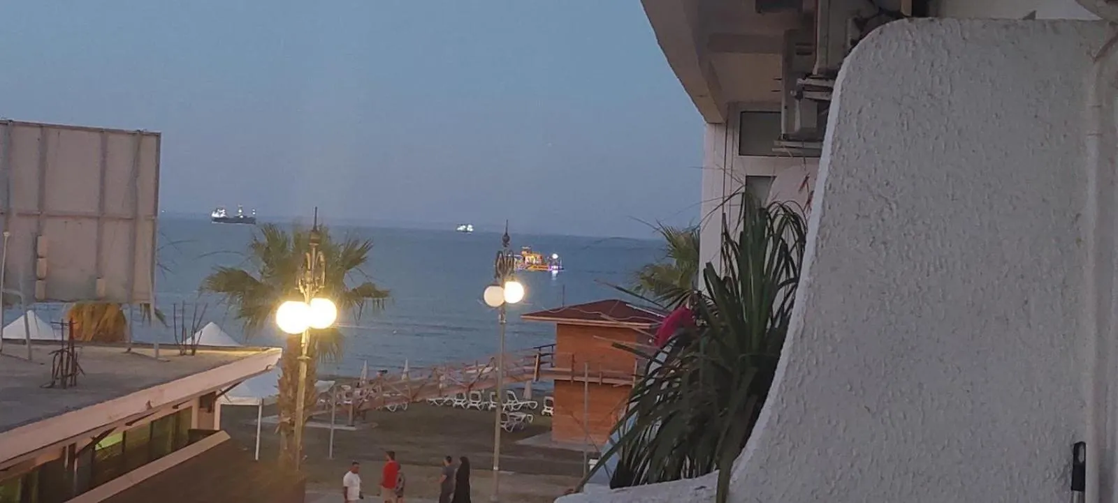 לרנקה Paradise By The Sea